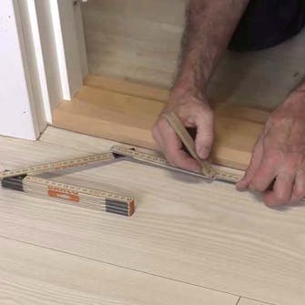 Montering af fejeliste Montering af fejeliste